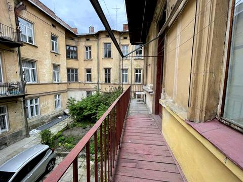 квартира за адресою Гетьмана Петра Дорошенка вул. (), 42