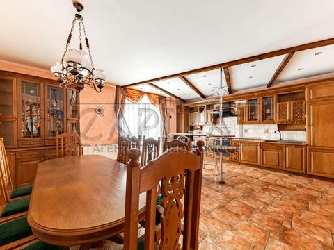 квартира за адресою Назарівська вул. (Вєтрова), 7