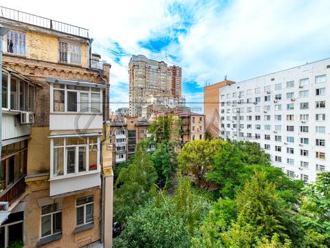 квартира за адресою Назарівська вул. (Вєтрова), 7