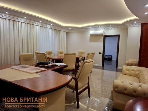 комерційна за адресою Григорія Гуляницького вул., 44/1