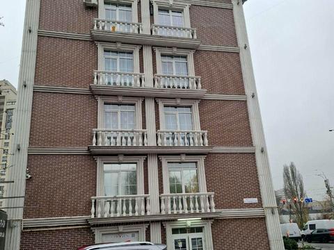 комерційна за адресою Григорія Гуляницького вул., 44/1