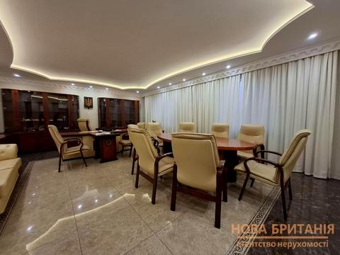 комерційна за адресою Григорія Гуляницького вул., 44/1