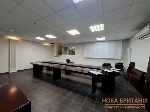 комерційна за адресою Григорія Гуляницького вул., 44/1