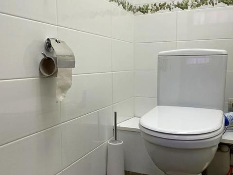 коммерческая по адресу Радужная ул., 100