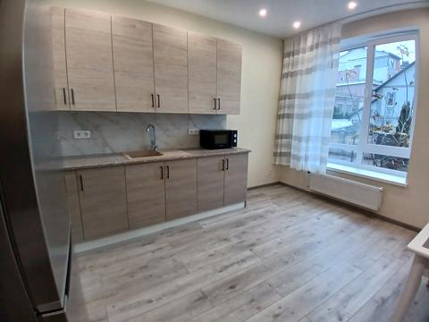 квартира за адресою Івана Білика вул. (Яблунева), 11