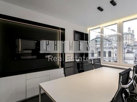 комерційна за адресою Володимирська вул., 51/53