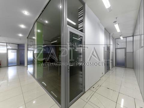 комерційна за адресою Велика Васильківська вул. (Червоноармійська), 32-А