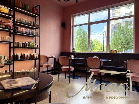 комерційна за адресою Андрія Верхогляда вул. (Михайла Драгомирова), 1-20