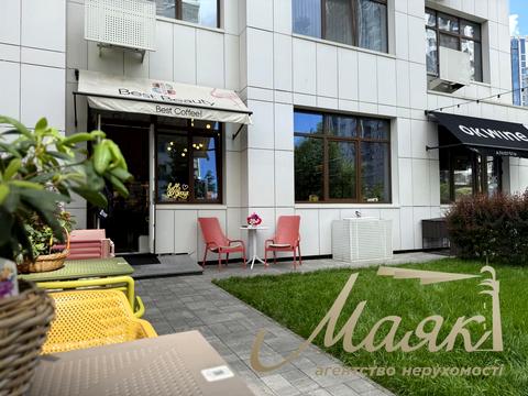 комерційна за адресою Андрія Верхогляда вул. (Михайла Драгомирова), 1-20