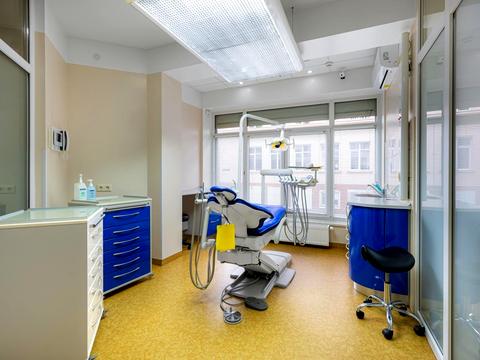 комерційна за адресою Генерала Тараса Чупринки вул. (Пушкіна), 3