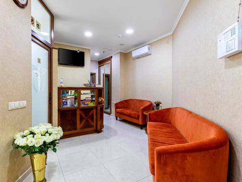 комерційна за адресою Генерала Тараса Чупринки вул. (Пушкіна), 3