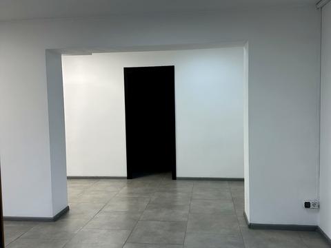 комерційна за адресою Павла Тичини вул., 2в