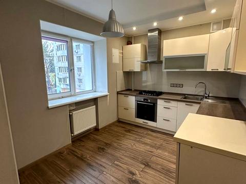 квартира за адресою Пономарьова вул., 2/2