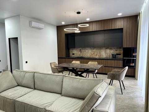 дом по адресу Святищенская ул.