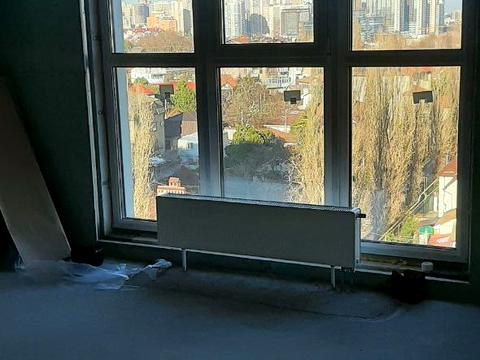 квартира за адресою Літературна вул., 10