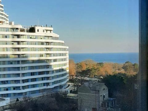 квартира за адресою Літературна вул., 10