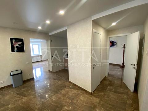 комерційна за адресою Антоновича вул. (Горького), 165