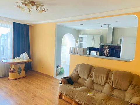 квартира за адресою Митрополита Шептицького вул., 1