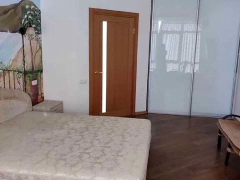 квартира за адресою Разумовська вул., 10/12