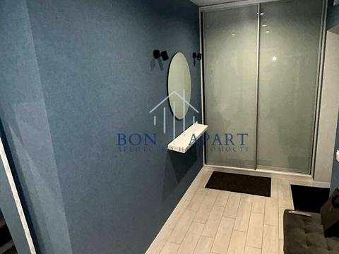 квартира по адресу Олександра Олеся ул., 4-Б