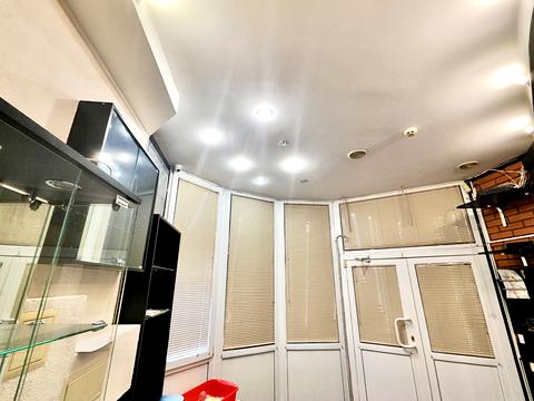 комерційна за адресою Шевченка пл., 3