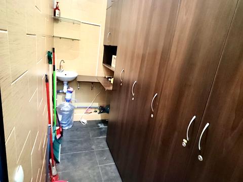 комерційна за адресою Шевченка пл., 3