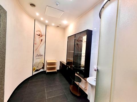 комерційна за адресою Шевченка пл., 3