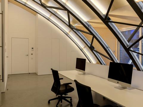 комерційна за адресою Олександра Кониського вул., 46