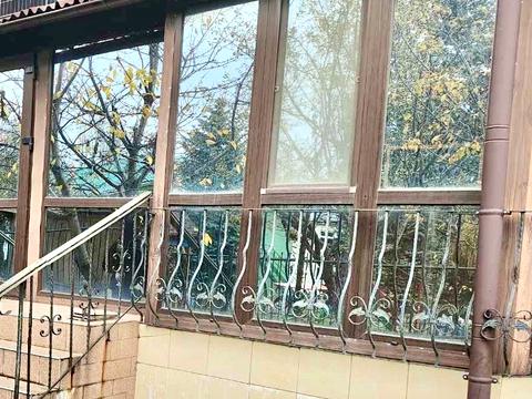 комерційна за адресою Шевченка пл., 3