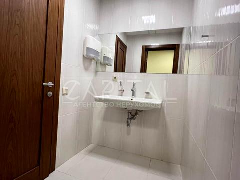 комерційна за адресою Кудрявська вул., 16