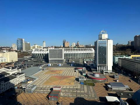 комерційна за адресою Велика Васильківська вул. (Червоноармійська), 72-А