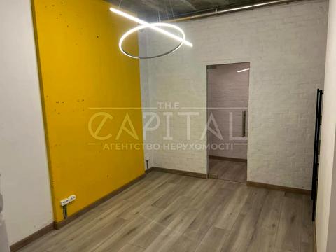 коммерческая по адресу Василия Тютюнника ул. (Анрі Барбюса), 37/1