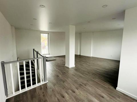 будинок за адресою смт. Рудне, Йосипа Сліпого вул., 1