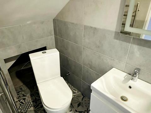 будинок за адресою смт. Рудне, Йосипа Сліпого вул., 1