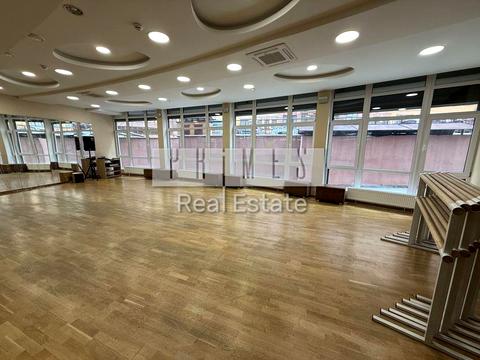 комерційна за адресою Євгена Коновальця вул. (Щорса), 36 д