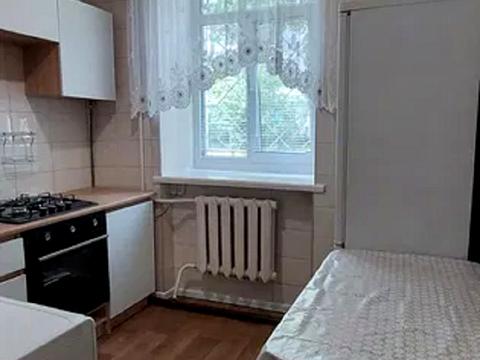 квартира по адресу Максимовича ул., 7