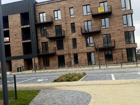 квартира по адресу 24 Августа ул., 11