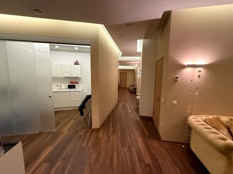 комерційна за адресою Євгена Коновальця вул. (Щорса), 36-д