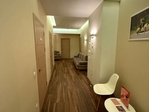 комерційна за адресою Євгена Коновальця вул. (Щорса), 36-д