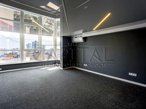 комерційна за адресою Миколи Бажана просп., 16