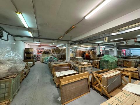 комерційна за адресою Михайла Котельникова вул., 15