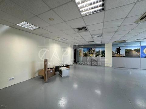 комерційна за адресою Михайла Котельникова вул., 15