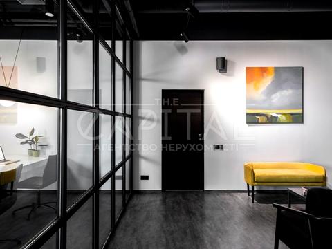 коммерческая по адресу Князей Острожских ул. (Московська), 32/2