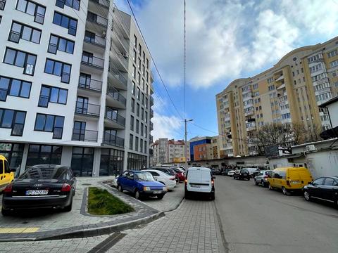 комерційна за адресою Леоніда Перфецького вул., 6