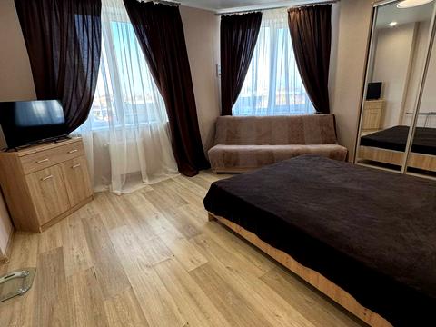 квартира по адресу Небесной Сотни просп. (Маршала Жукова), 111