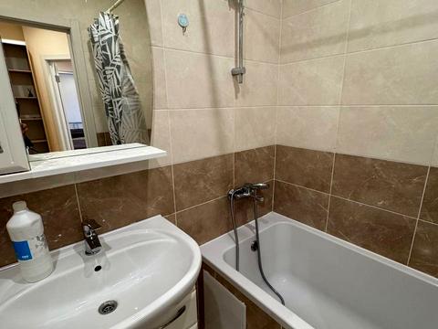 квартира по адресу Небесной Сотни просп. (Маршала Жукова), 111