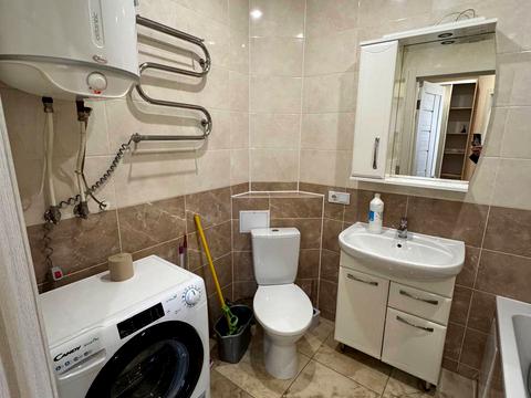 квартира по адресу Небесной Сотни просп. (Маршала Жукова), 111