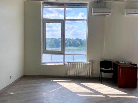 комерційна за адресою Микільсько-Слобідська вул., 15