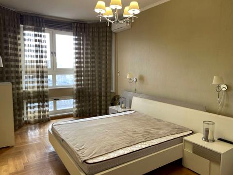 квартира за адресою Шота Руставелі вул., 44