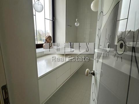 будинок за адресою смт. Козин, Лугова вул.